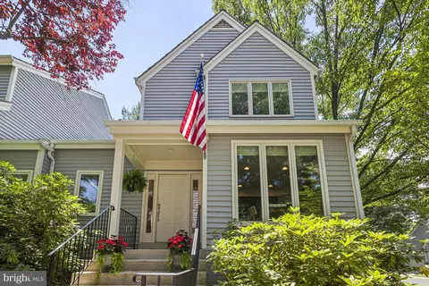 1318 Wedgewood Manor Way, Reston, VA 20194