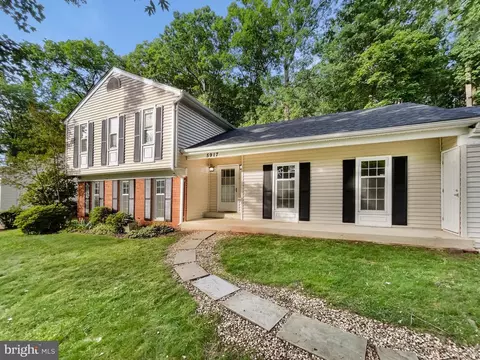 5917 Ridge Ford Dr, Burke, VA 22015