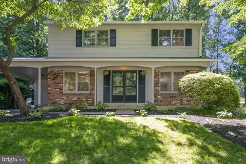 6910 Spur Rd, Springfield, VA 22153