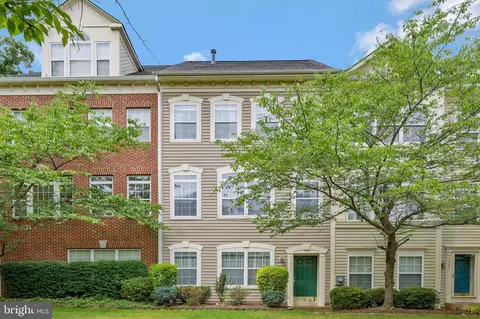 5463 Patuxent Knoll Pl, Alexandria, VA 22312