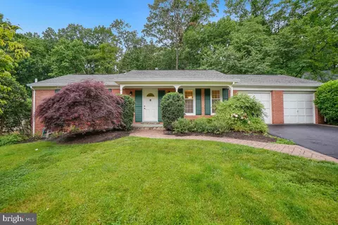 2408 Sweetbay Ln, Reston, VA 20191