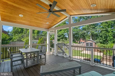 3355 Ardley Ct, Falls Church, VA 22041