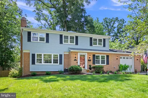 8337 Bound Brook Ln, Alexandria, VA 22309