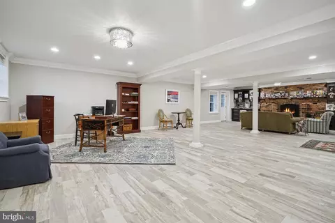 8007 Algarve St, Mclean, VA 22102 photo 41