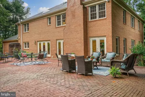 8007 Algarve St, Mclean, VA 22102 photo 46