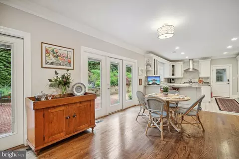 8007 Algarve St, Mclean, VA 22102 photo 15