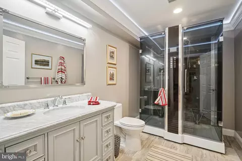 8007 Algarve St, Mclean, VA 22102 photo 39