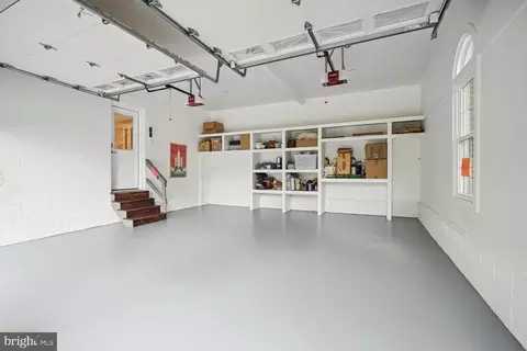 8007 Algarve St, Mclean, VA 22102 photo 12