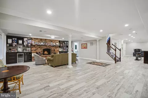 8007 Algarve St, Mclean, VA 22102 photo 38
