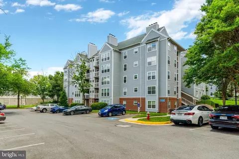 10248 Appalachian Cir #1-D3, Oakton, VA 22124