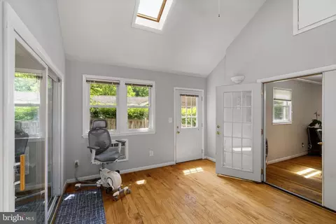 1607 8th Pl, Mclean, VA 22101 photo 16