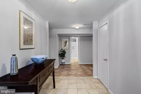 1607 8th Pl, Mclean, VA 22101 photo 4