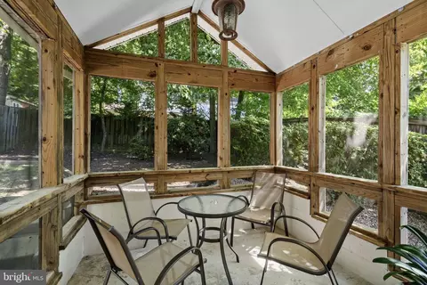 1607 8th Pl, Mclean, VA 22101 photo 17