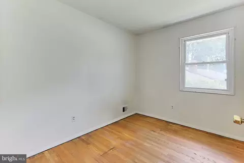 7409 Estaban Pl, Springfield, VA 22151 photo 11