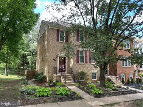 7742 Jewelweed Ct, Springfield, VA 22152