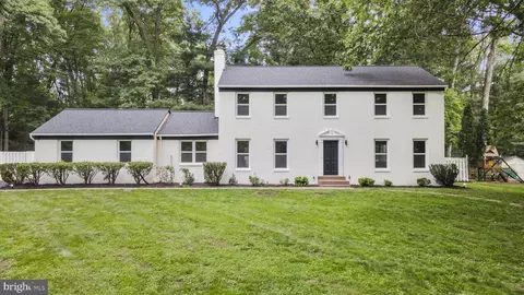 11010 Raccoon Ridge Ct, Reston, VA 20191