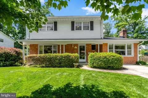 5522 Callander Dr, Springfield, VA 22151