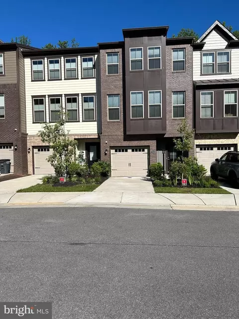 7358 Thomas Grant Dr, Alexandria, VA 22315
