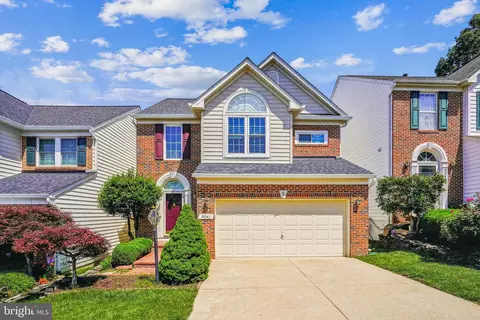 9041 Harrover Pl, Lorton, VA 22079