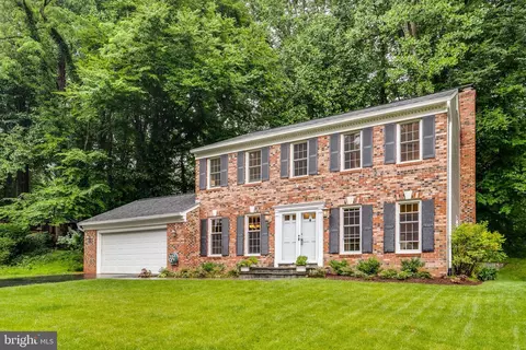 9635 Boyett Ct, Fairfax, VA 22032