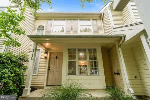 8719 Village Green Ct, Alexandria, VA 22309