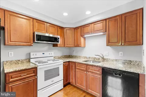 6522 Alexis Ln, Springfield, VA 22152 photo 20