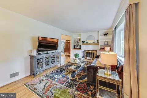 Other - 5504 Kempton Dr, Springfield, VA 22151 photo 1 of 7