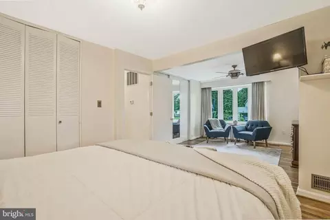 Bedroom - 5504 Kempton Dr, Springfield, VA 22151 photo 4 of 13