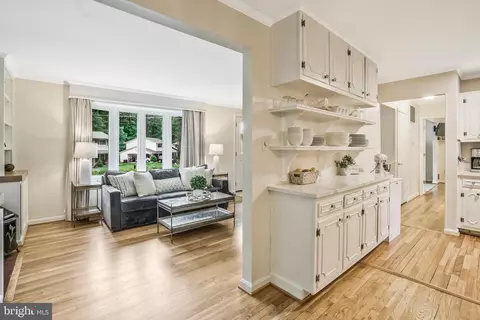 Entry Way - 5504 Kempton Dr, Springfield, VA 22151 photo 1 of 1