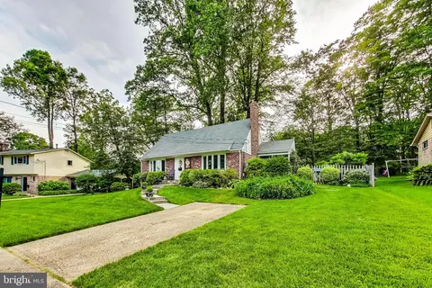 Exterior - 5504 Kempton Dr, Springfield, VA 22151 photo 6 of 11