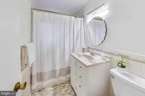 Bath - 5504 Kempton Dr, Springfield, VA 22151 photo 1 of 4