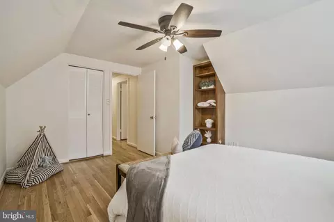 Bedroom - 5504 Kempton Dr, Springfield, VA 22151 photo 7 of 13