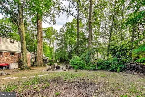 Exterior - 5504 Kempton Dr, Springfield, VA 22151 photo 10 of 11