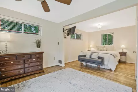Bedroom - 5504 Kempton Dr, Springfield, VA 22151 photo 1 of 13