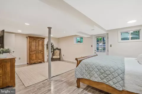 Bedroom - 5504 Kempton Dr, Springfield, VA 22151 photo 13 of 13
