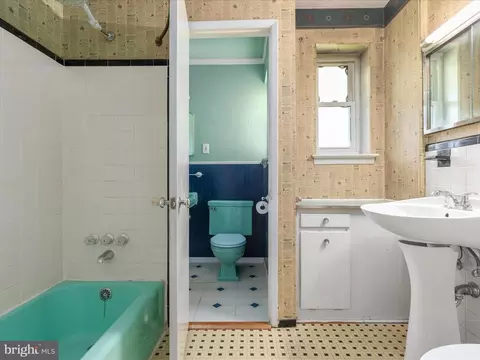 Bath - 7517 Inzer St, Springfield, VA 22151 photo 1 of 2