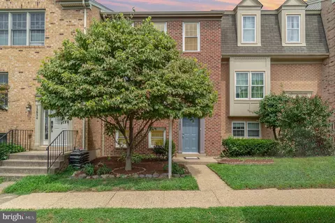13832 Coleman Ct, Centreville, VA 20120