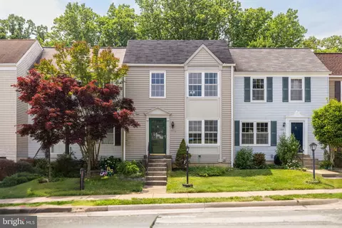7306 Crestleigh Way, Alexandria, VA 22315
