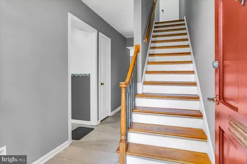 Entry Way - 8360 Forrester Blvd #472, Springfield, VA 22152 photo 1 of 5
