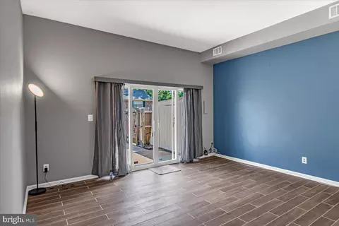 Living - 8360 Forrester Blvd #472, Springfield, VA 22152 photo 1 of 1