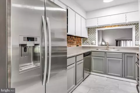 Kitchen - 8360 Forrester Blvd #472, Springfield, VA 22152 photo 1 of 2