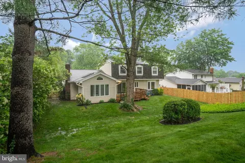 7004 Spur Rd, Springfield, VA 22153 photo 5