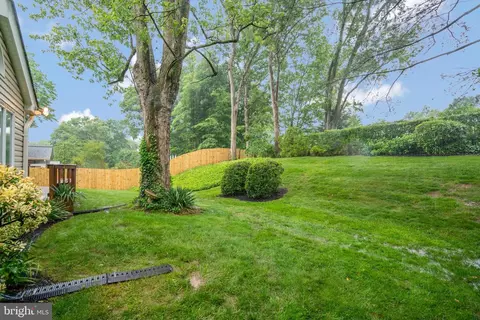 7004 Spur Rd, Springfield, VA 22153 photo 7