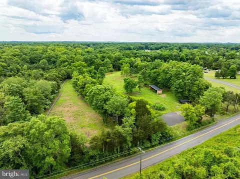 15375 Compton Rd, Centreville, VA 20121