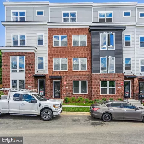 3591 Aster St, Fairfax, VA 22030