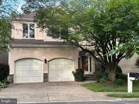 2903 Langholm Pl, Vienna, VA 22181