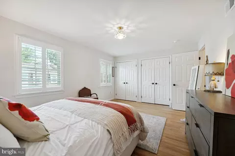 Bedroom - 1610 Dunterry Pl, Mclean, VA 22101 photo 2 of 6