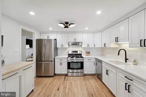 Kitchen - 1610 Dunterry Pl, Mclean, VA 22101 photo 1 of 2