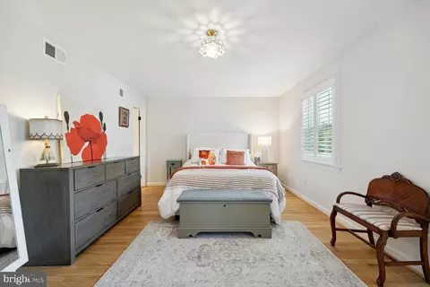 Bedroom - 1610 Dunterry Pl, Mclean, VA 22101 photo 1 of 6