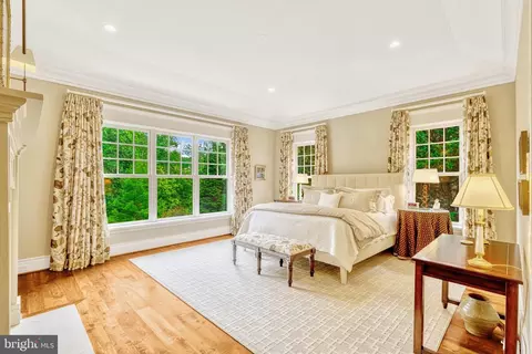 Bedroom - 835 Whann Ave, Mclean, VA 22101 photo 1 of 8